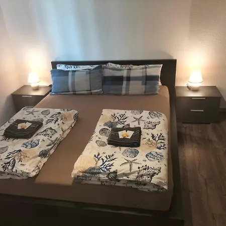 01 Stuttgart Holiday Extérieur photo